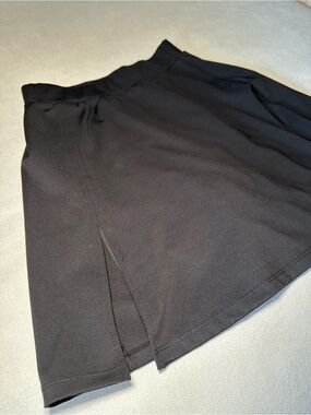 H&M active mini skirt
